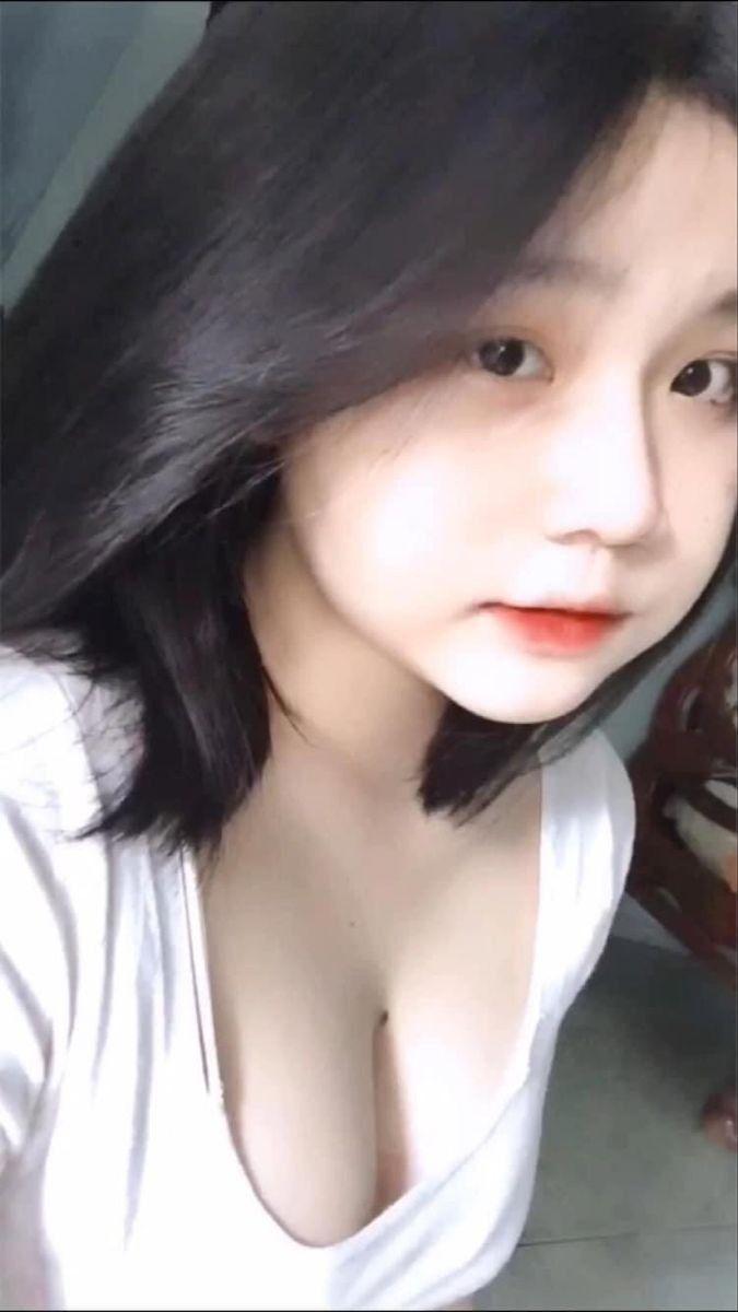Ảnh xinh gái che mặt với vẻ đẹp quyến rũ