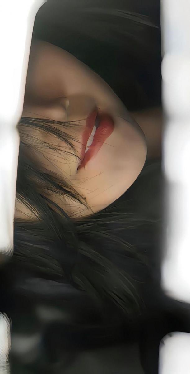 Ảnh gái xinh tiktok với ngực to và tóc đen dài