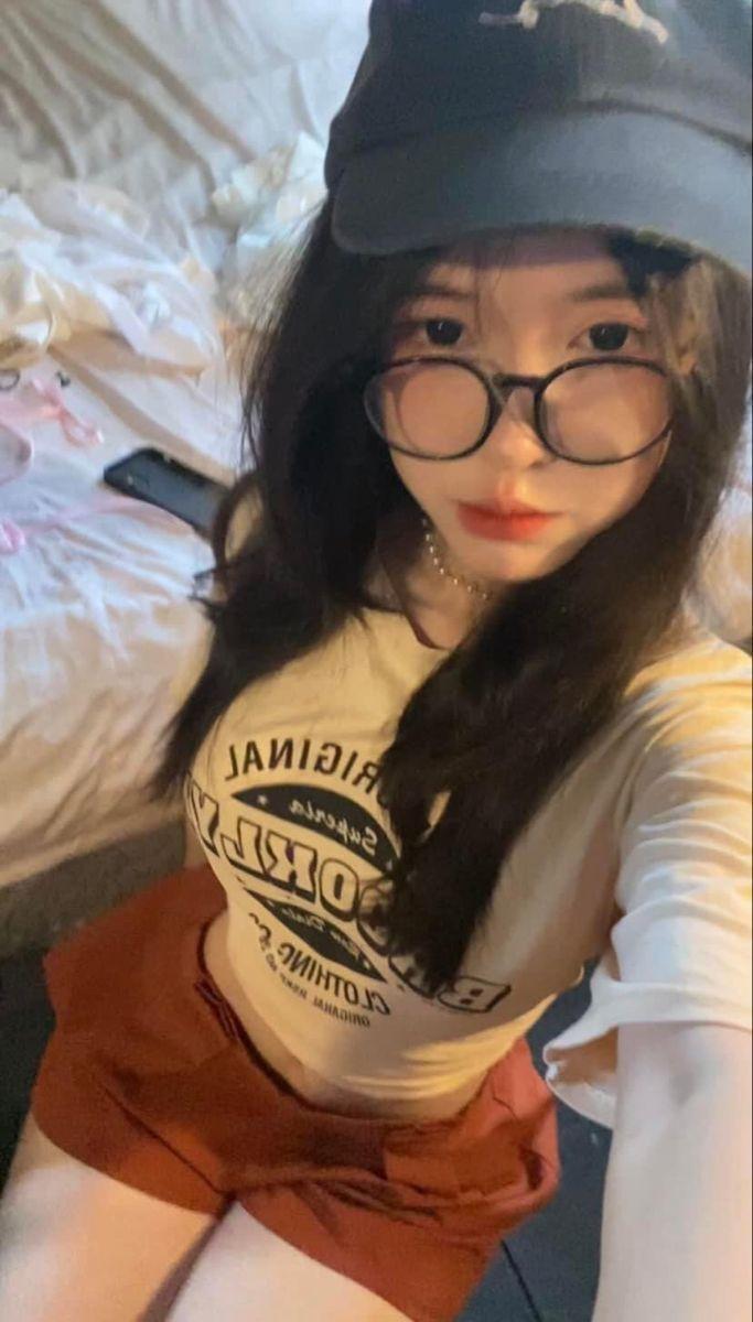 Gái xinh khoe mu to, hinh gai xinh mu cao