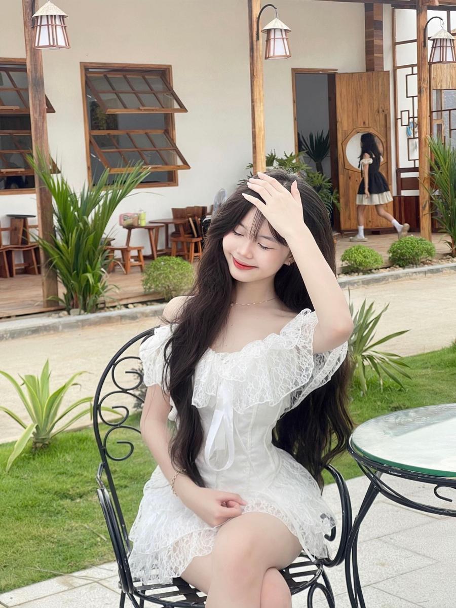 Ảnh gái xinh Tik Tok với trang phục sắc đẹp