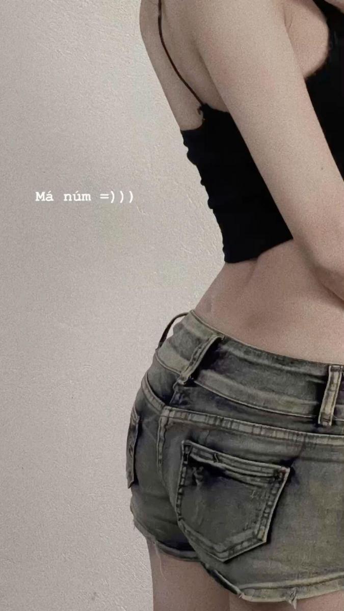 Ảnh gái xinh mặc quần bò và quần đùi thời trang