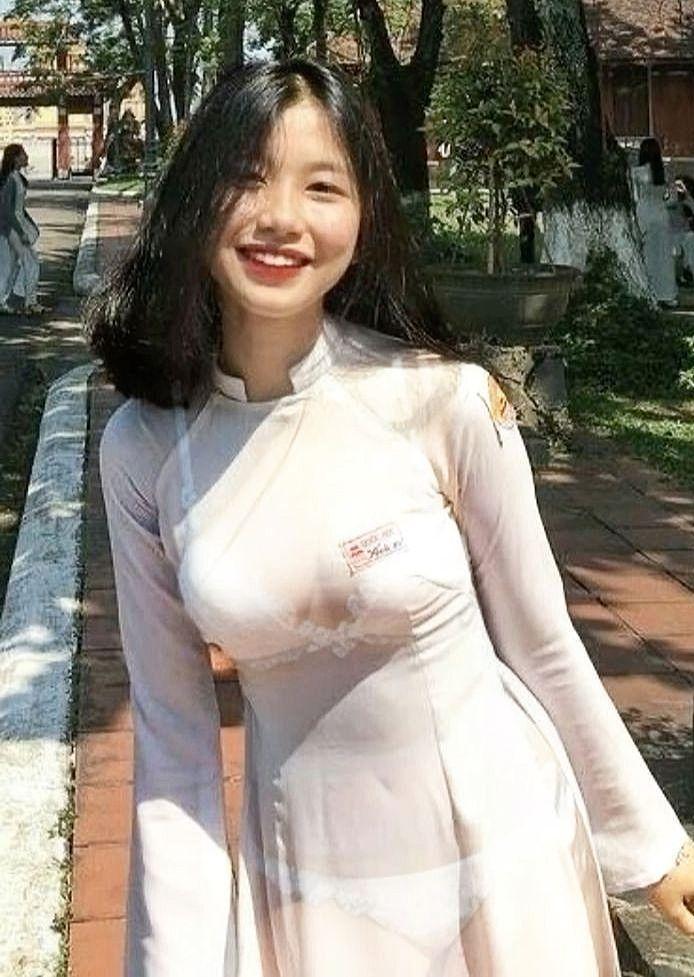Ảnh nữ xinh cute với nụ cười tỏa sáng