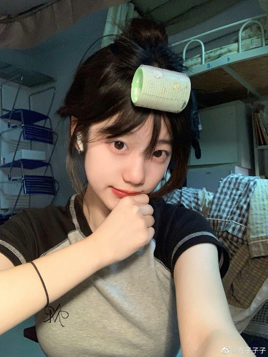 Gái Xinh Gợi Cảm Với Nét