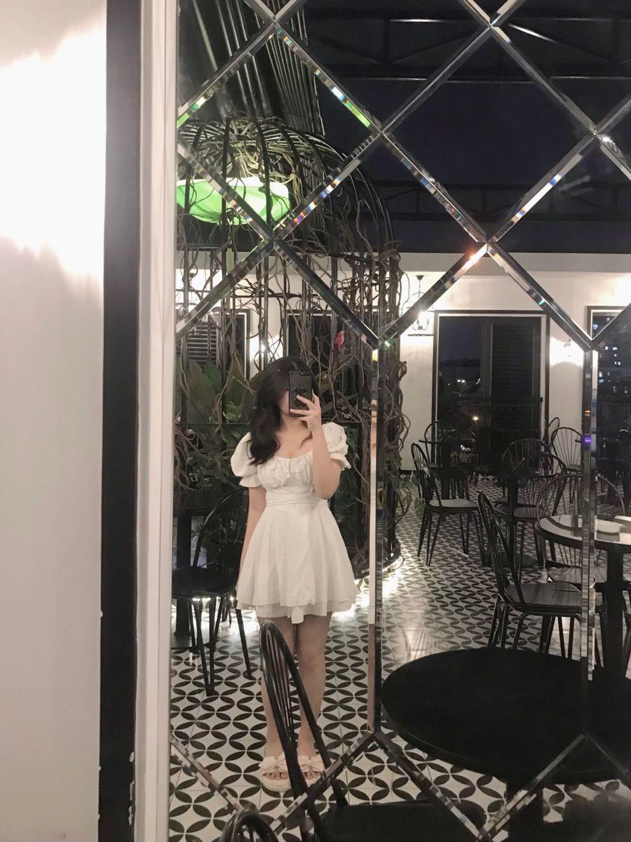 Hình chị gái xinh đeo kính ngầu và hình con gái xinh