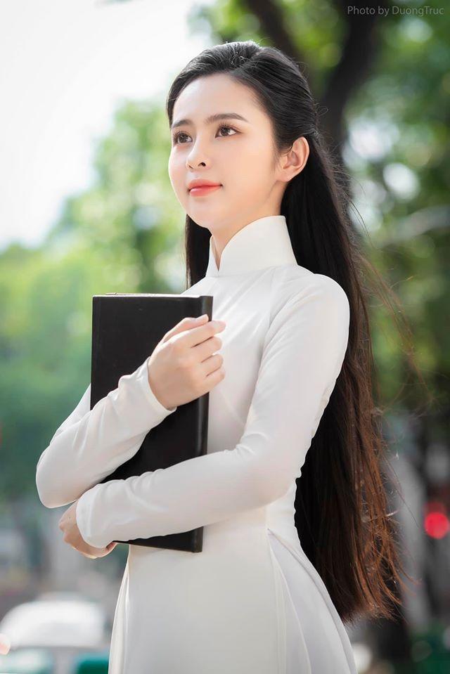 Ảnh gái xinh học sinh trong áo thổi trang đẹp