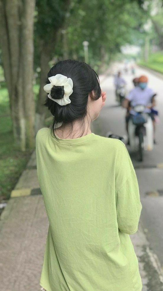 Ảnh gái xinh mặc áo trễ vai và bikini đẹp