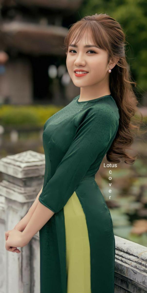 Gái Xinh Không Mặc Quần Áo