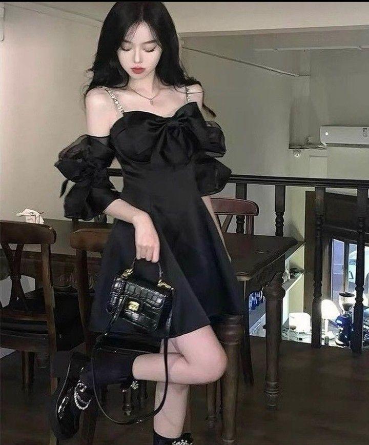Hình gái xinh cộp mác, ngực to, thời trang đậm sắc đẹp