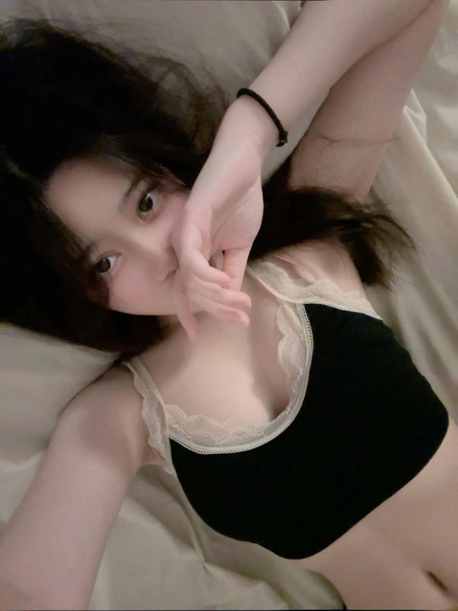 Gái xinh tóc dài cute và sexy trong bộ ảnh đẹp