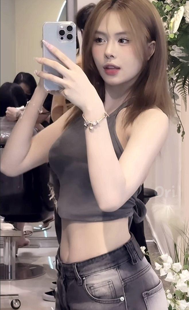 Ảnh gái xinh váy ngắn đẹp tuyệt vời