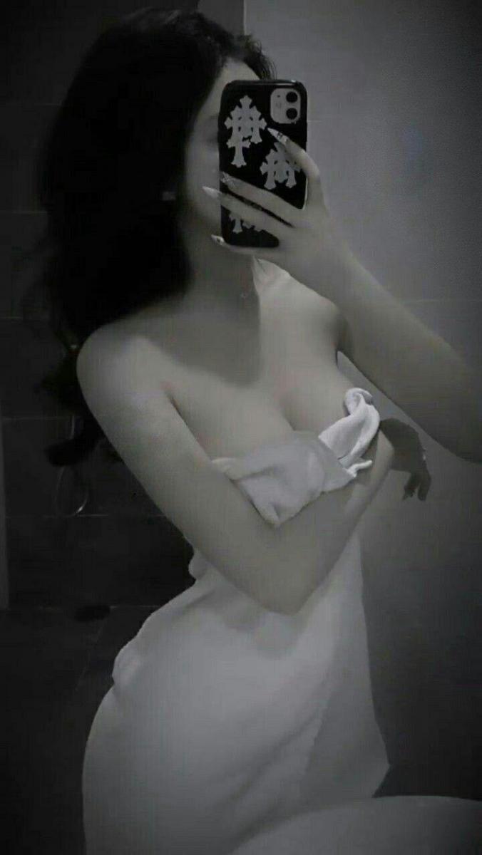 Ảnh gái xinh tóc ngang vai 2k10 đẹp mê ly