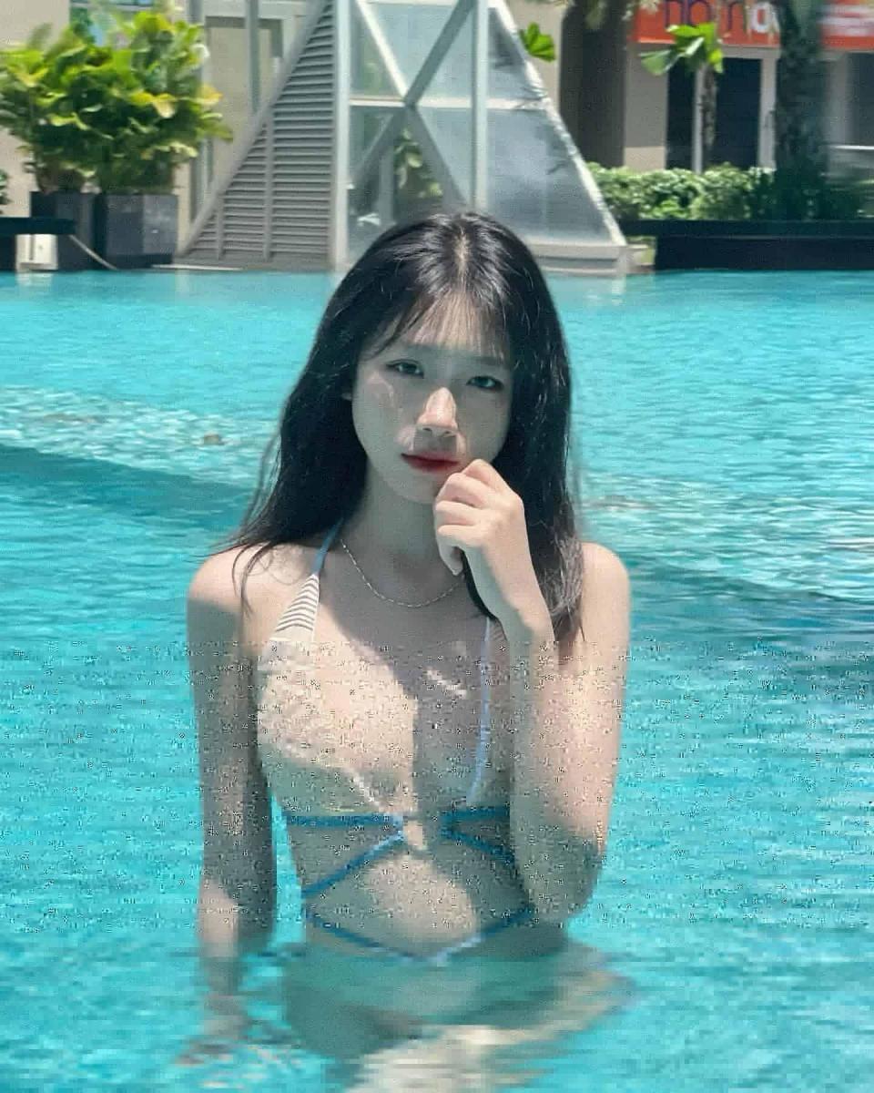 Ảnh bikini gái xinh đẹp nhất 2025
