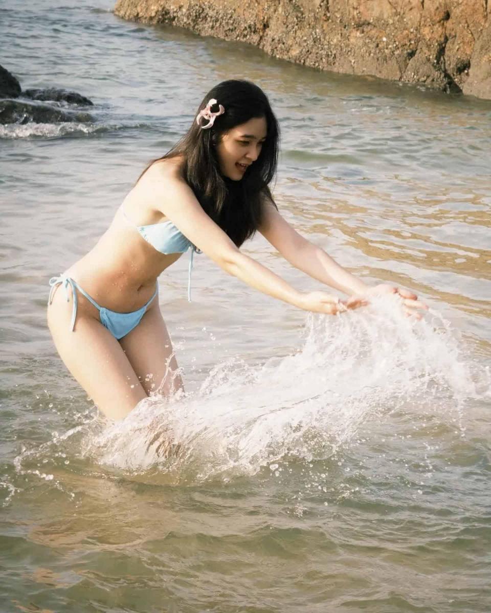 Gái xinh bikini nóng và cute trong bộ sưu tập 2025