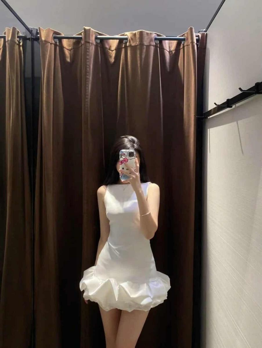 Ảnh mạnh gái xinh trong váy ngắn đẹp