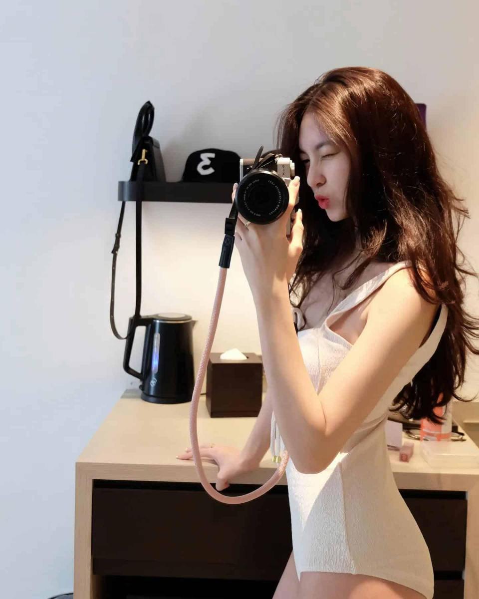 Hình ảnh con gái xinh đẹp trong bộ ảnh mới 2025