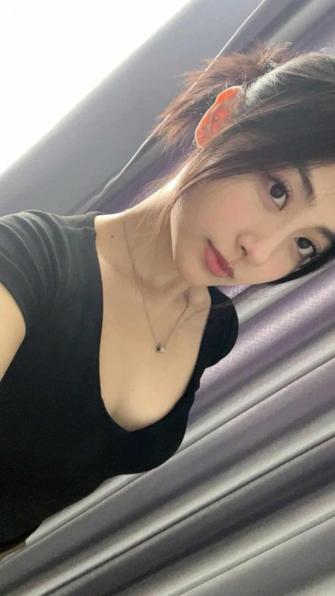 Gái Đẹp Ngầu Và Xinh Đẹp Mới