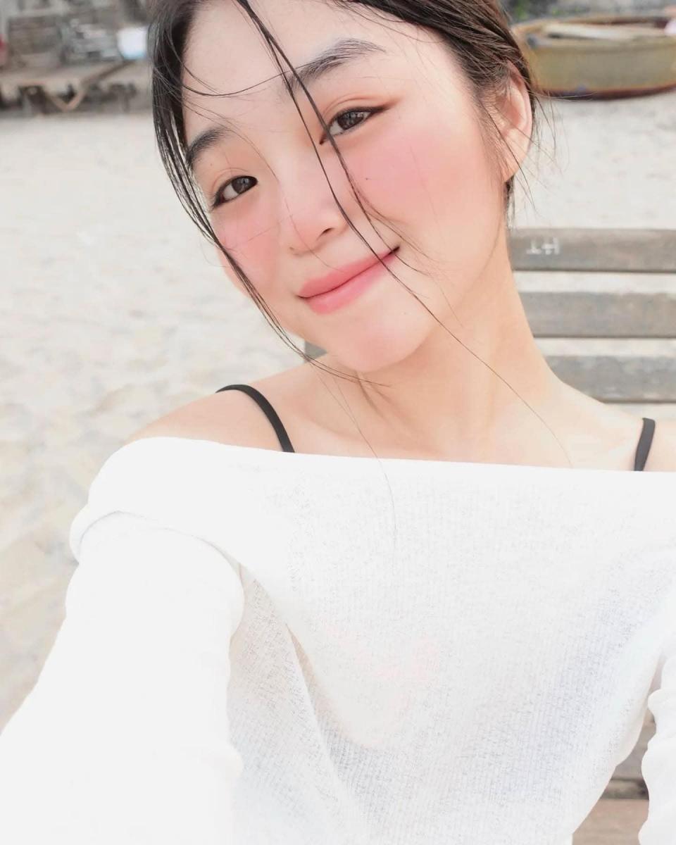 Hình ảnh cô gái xinh đẹp 2025