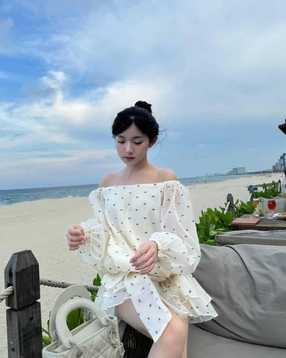 Gái Đẹp Và Gái Đẹp 9X Thời Trang