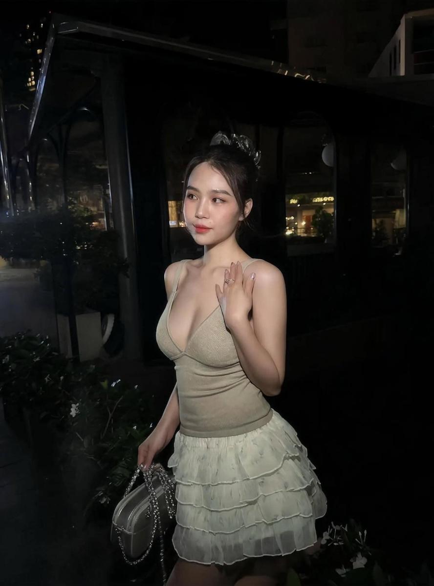 Những ảnh gái xinh mặc váy ngắn đẹp nhất 2025