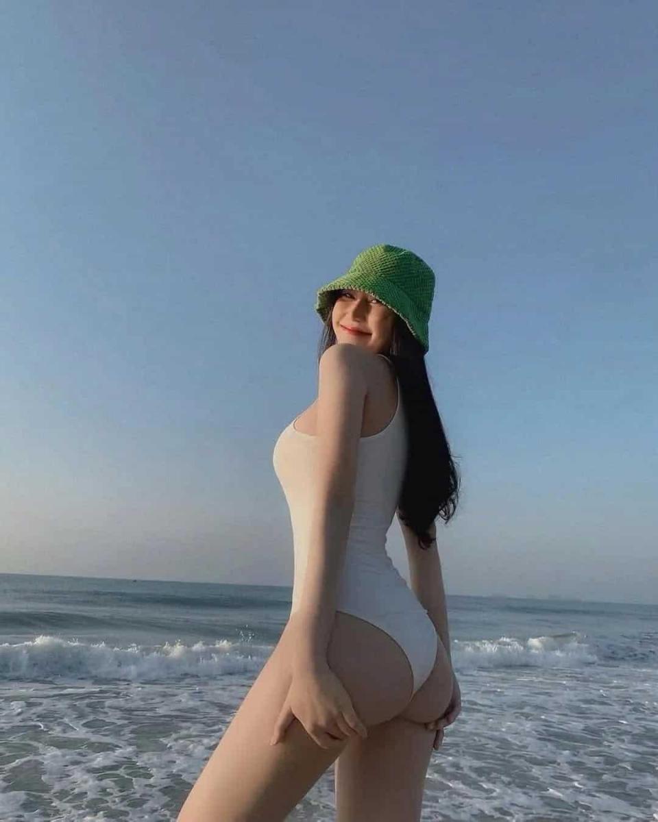 Gái Xinh Sexy Nóng Bỏng