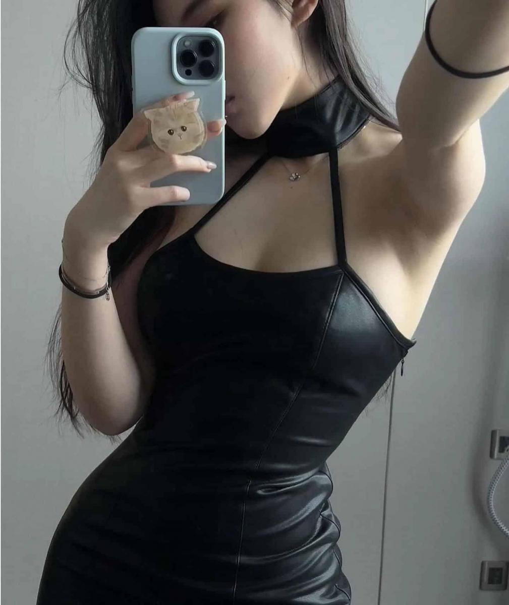 Ảnh Gái Xinh Cute Cosplay Đen 2025