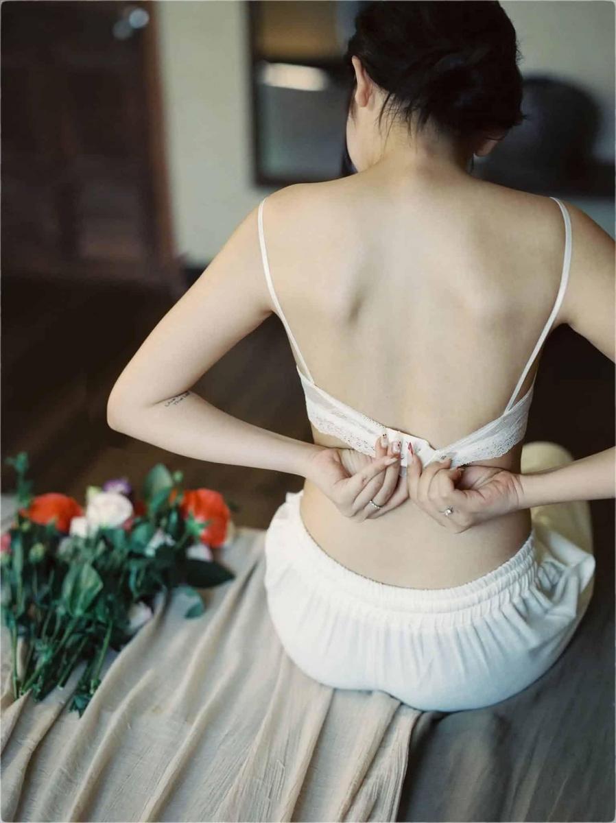 Gái Xinh Váy Ngắn