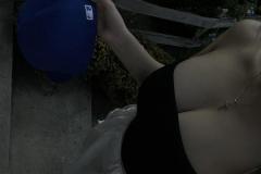 Ảnh gái xinh tây trong áo sơ mi không tay