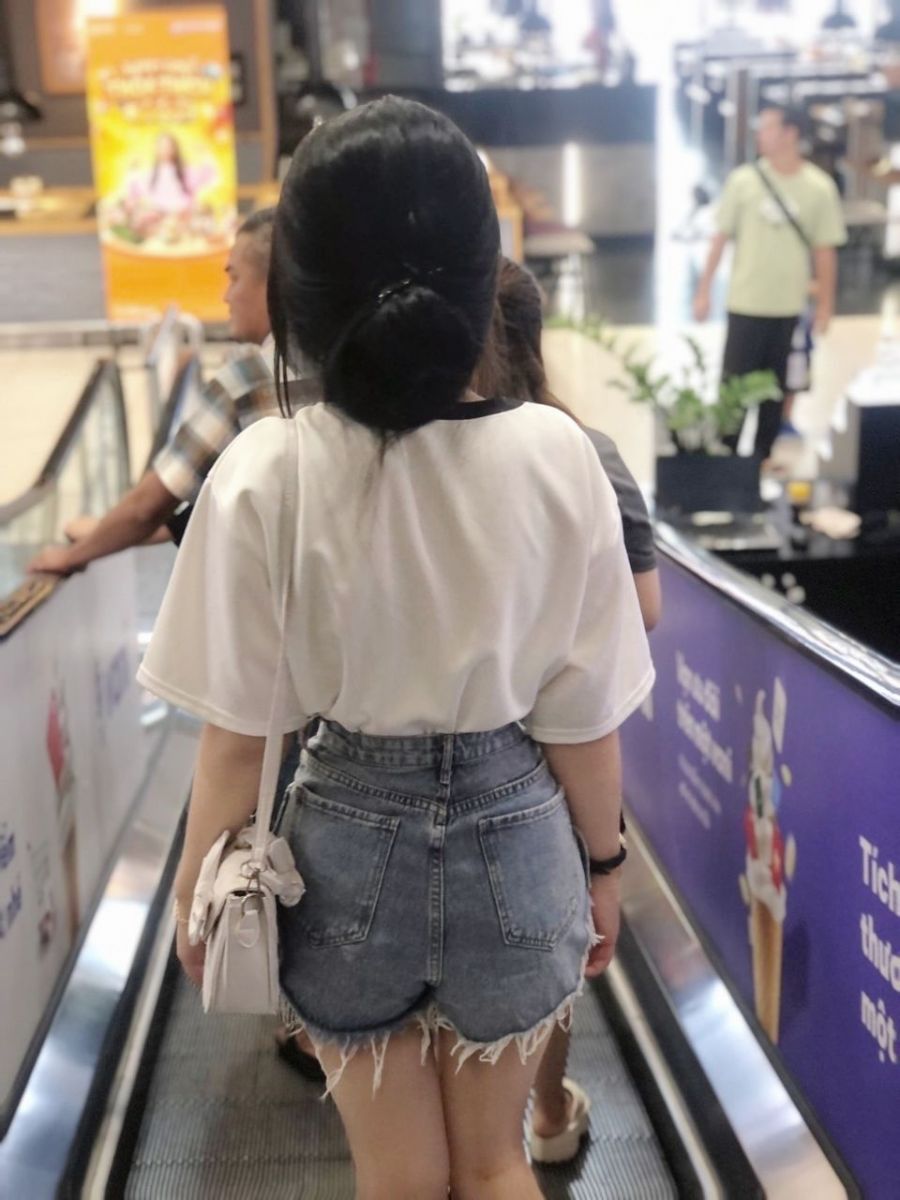 Gai Xinh Che Mat - Ảnh Gái Đáng Thương