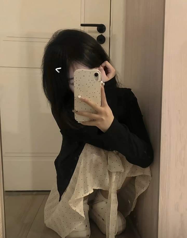Gai Xinh Che Mat - Chụp Ảnh