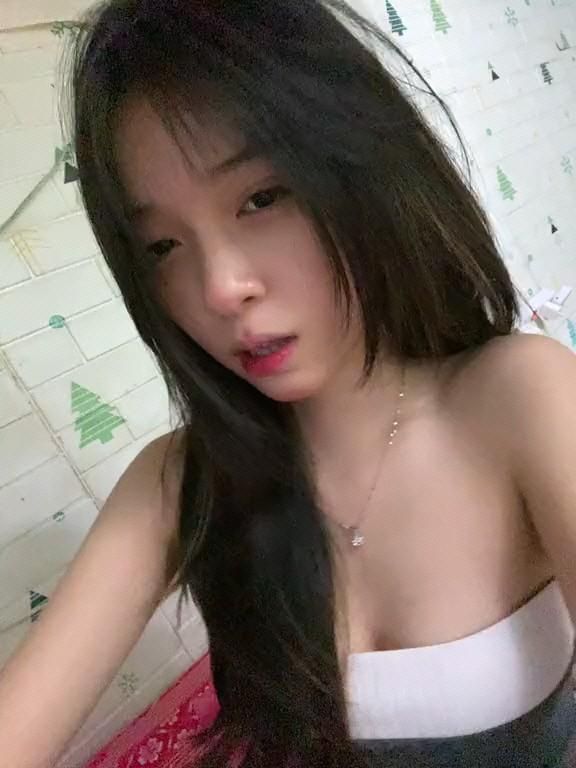Gai Xinh Che Mat - Áo Hai Dây