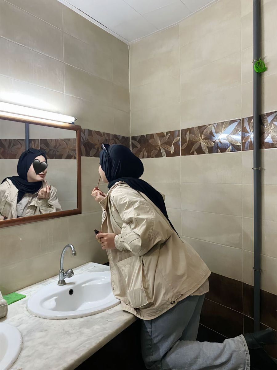 Gai Xinh Che Mat - Anh Gai Xinh Co Trang