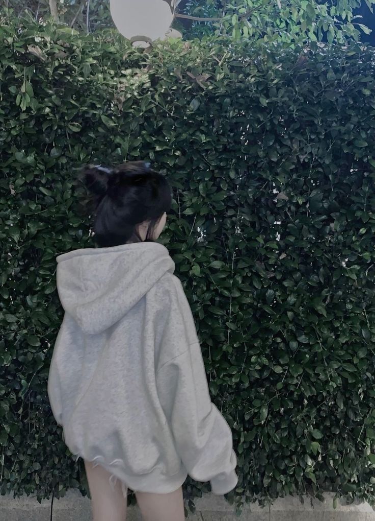 Gai Xinh Che Mat - Áo Hoodie