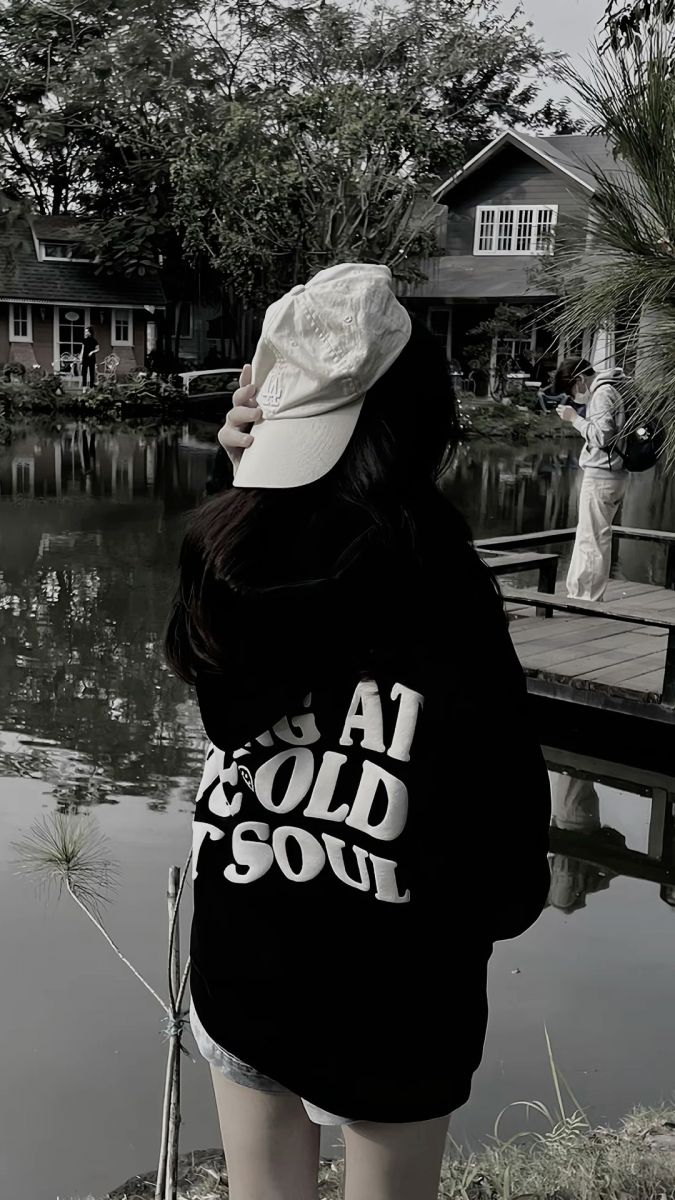 Gai Xinh Che Mat - Áo Hoodie