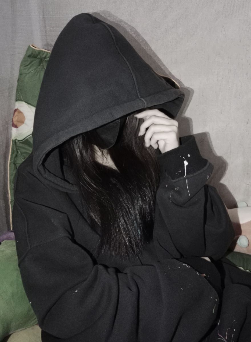 Gai Xinh Che Mat - Áo Hoodie