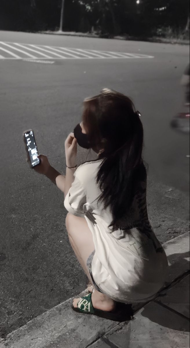 Gai Xinh Che Mat - Đêm Tối