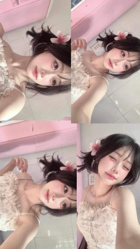 Ảnh gái mặc áo hai dây ren hoa đáng yêu trong phòng hồng