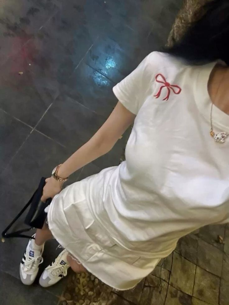 Gai Xinh Cute - Cảm Xúc