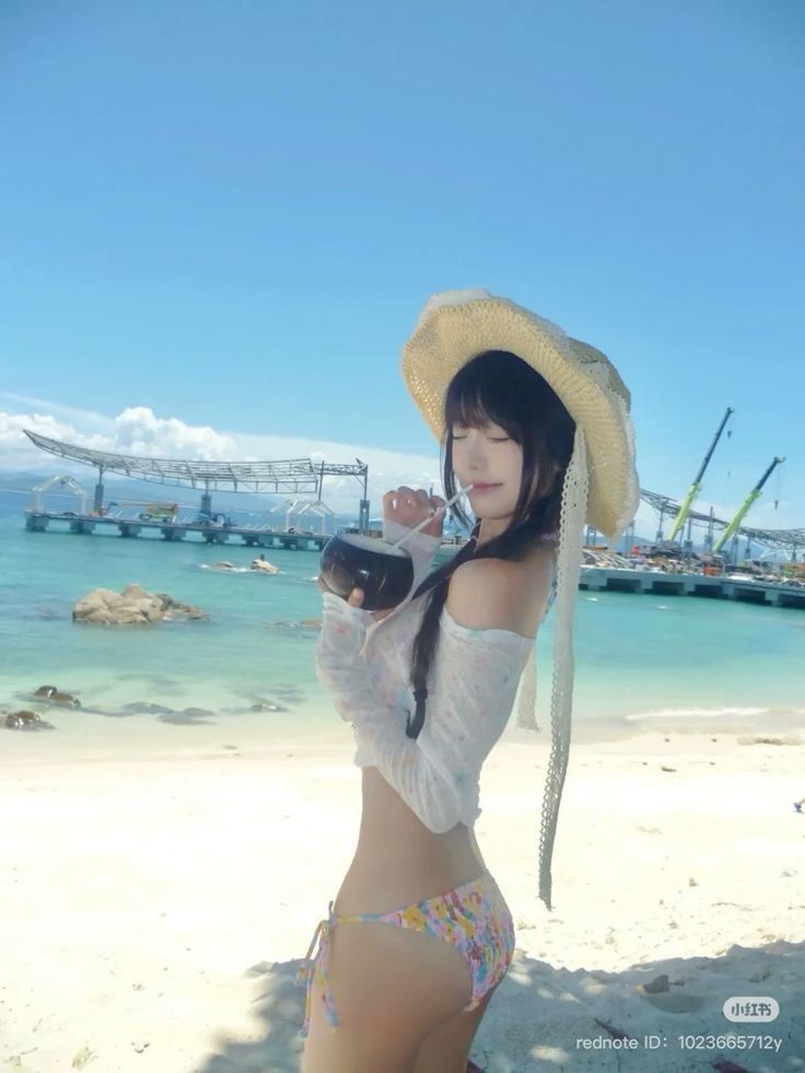 Gai Xinh Mac Bikini