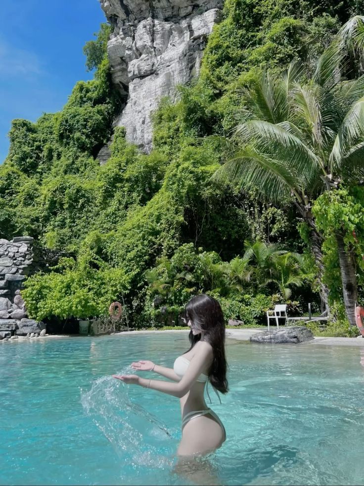 Gai Xinh Mac Bikini