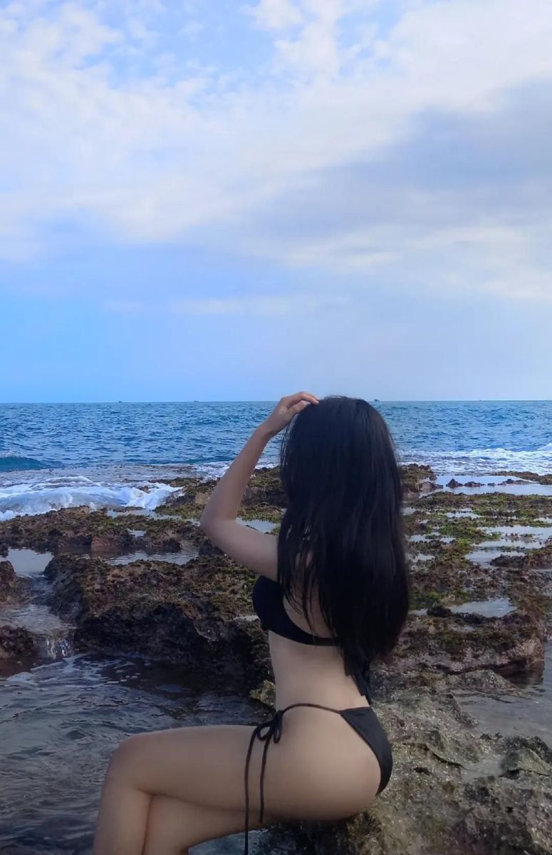 Gai Xinh Mac Bikini