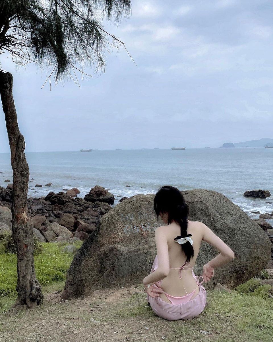 Gai Xinh Mac Bikini
