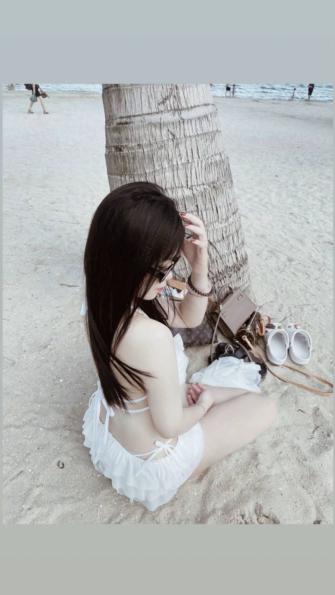 Gai Xinh Mac Bikini
