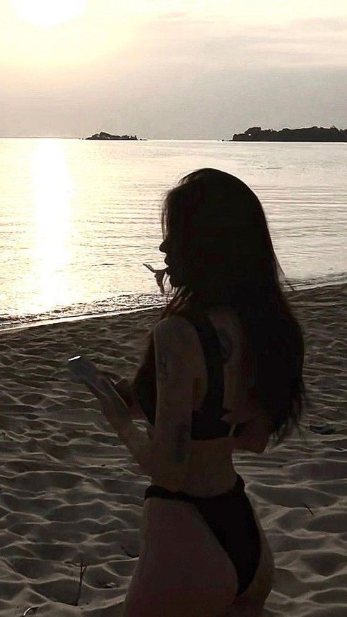 Gai Xinh Mac Bikini