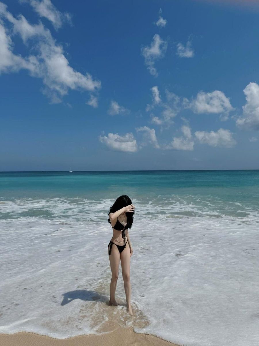 Gai Xinh Mac Bikini
