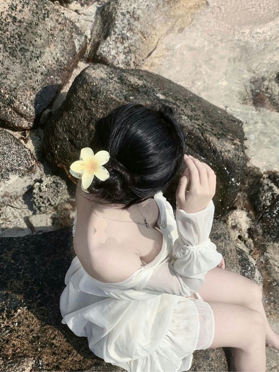 Gai Xinh Mac Bikini