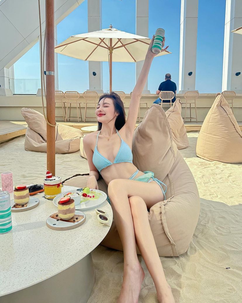 Gai Xinh Mac Bikini - Anh Gai Bikini