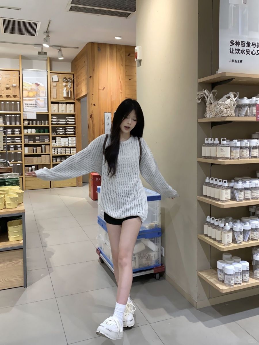 Gai Xinh Mac Bikini - Áo Len