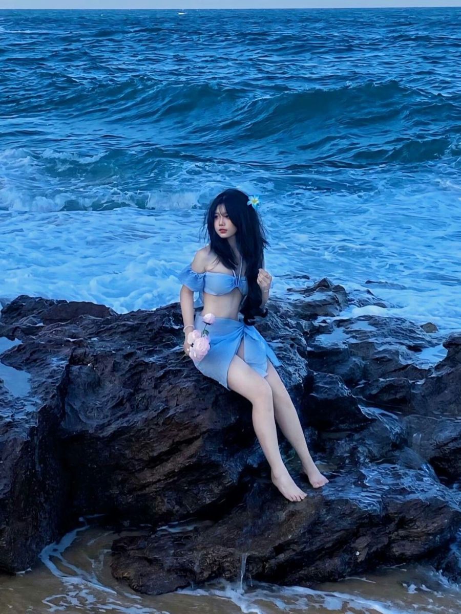 Gai Xinh Mac Bikini