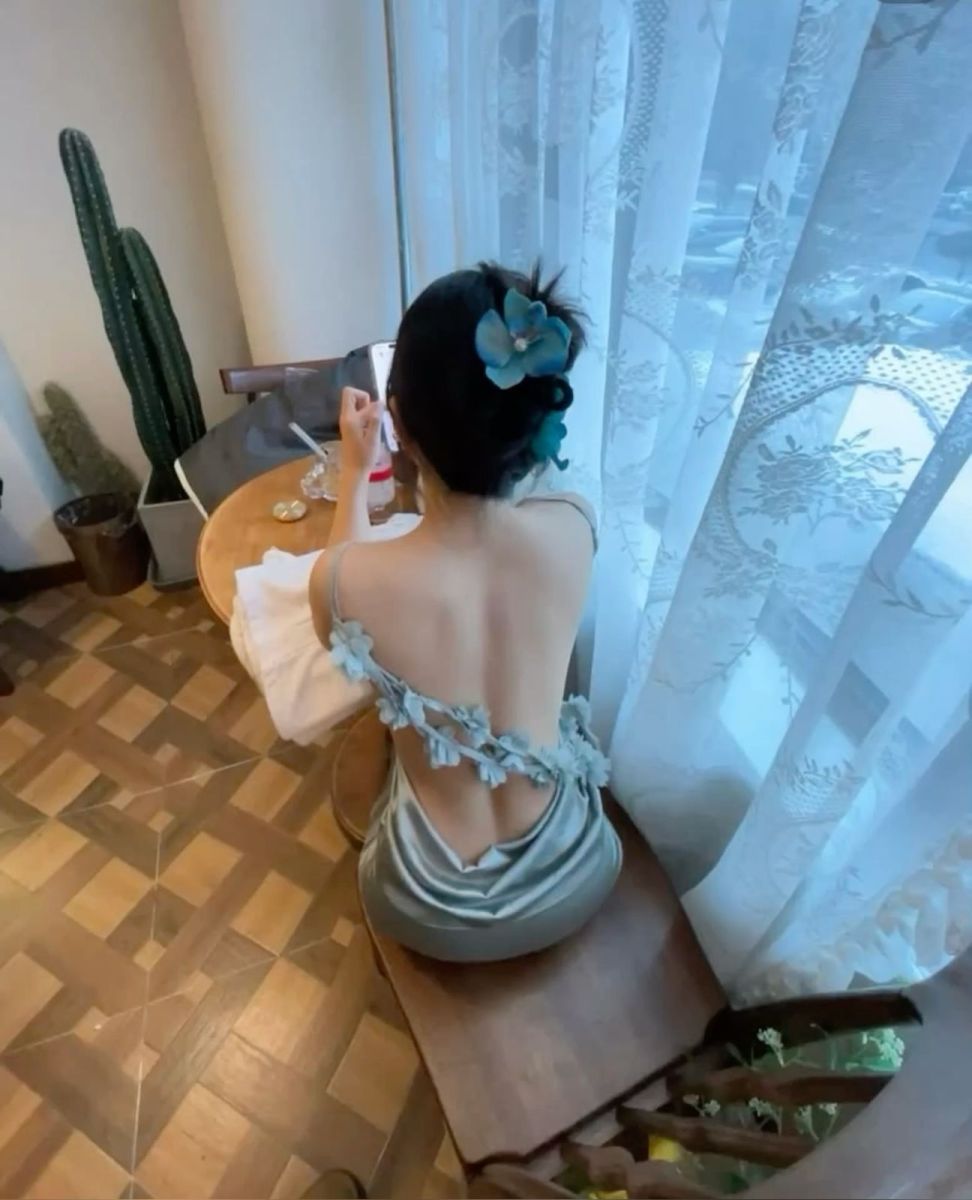 Gai Xinh Mac Bikini
