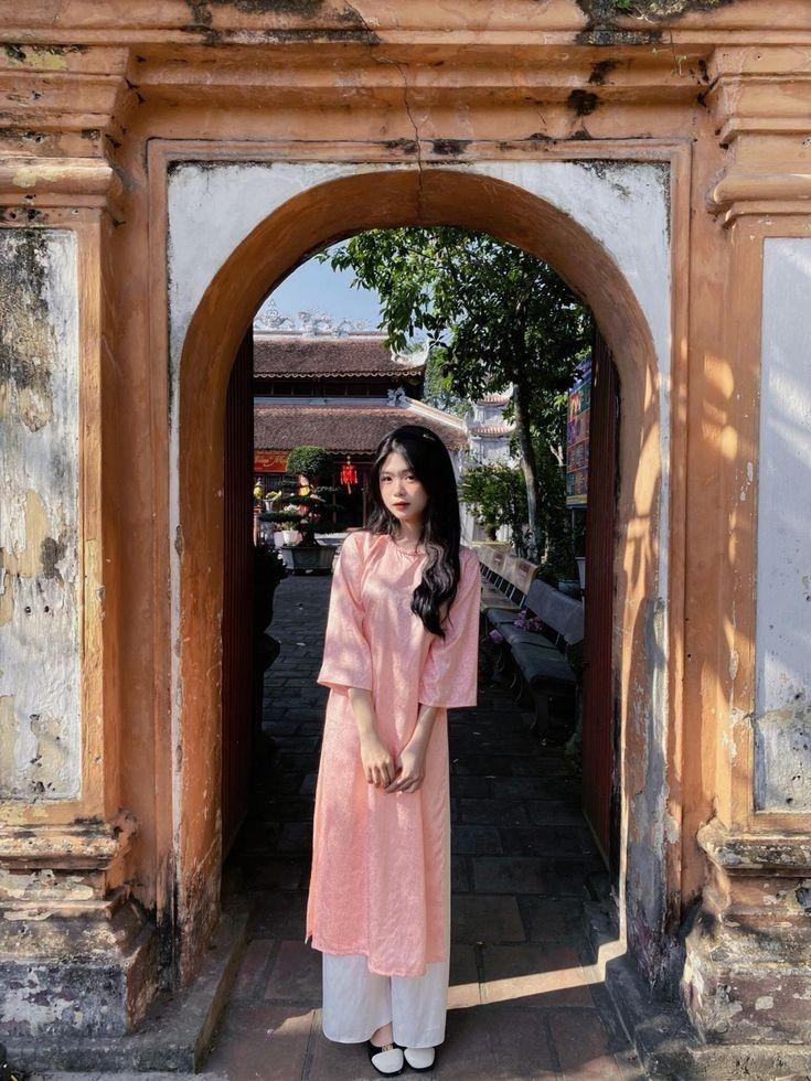 Ảnh chị gái xinh đẹp trong bộ trang phục thời trang
